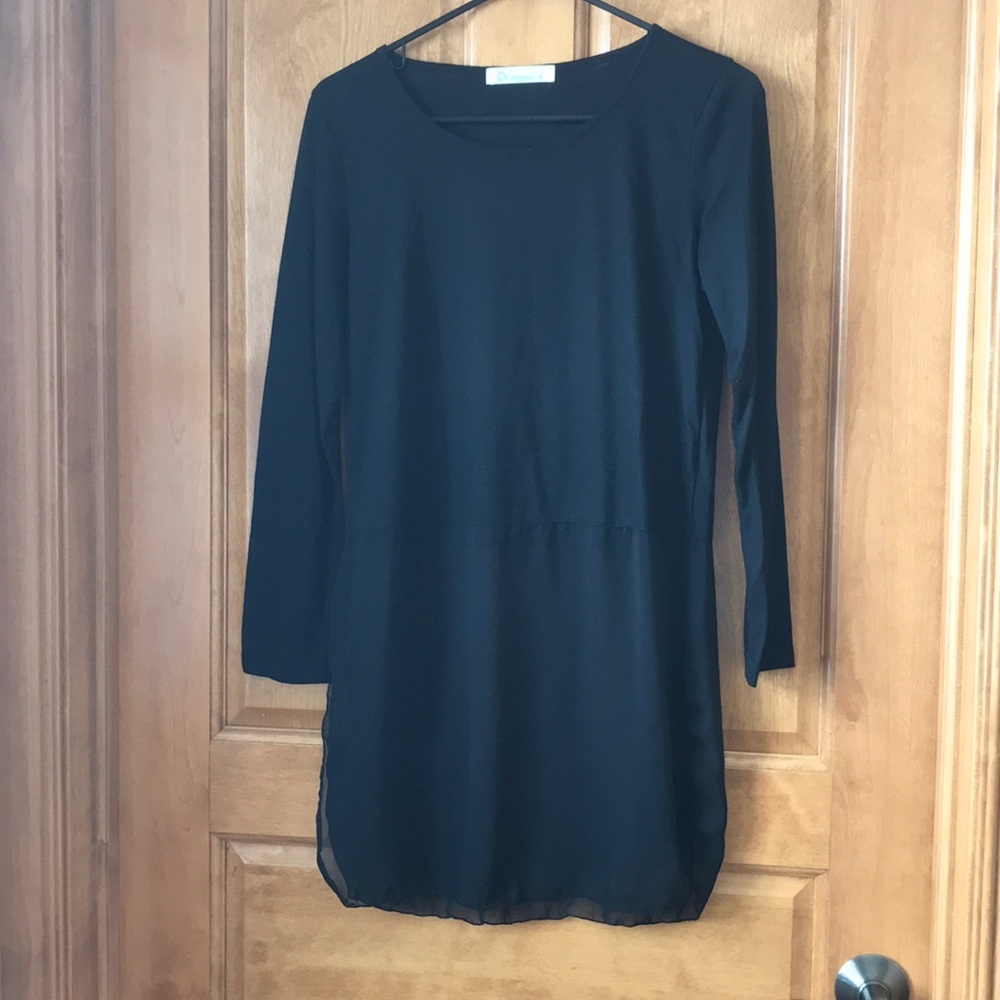 Black Tunic, sheer bottom (pic 2) good condition